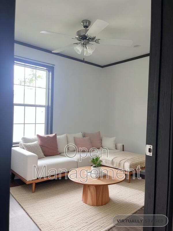 Building Photo - 2301 SW Oralabor Rd