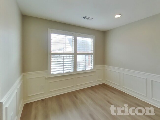 Foto del edificio - 1040 Lindyn Lee Wy