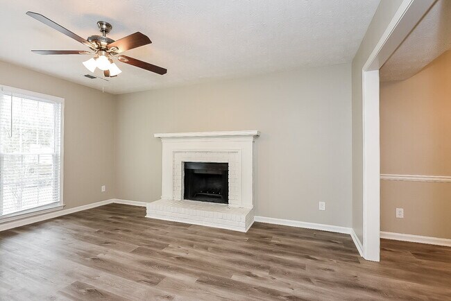 Building Photo - 1220 Izod Ct