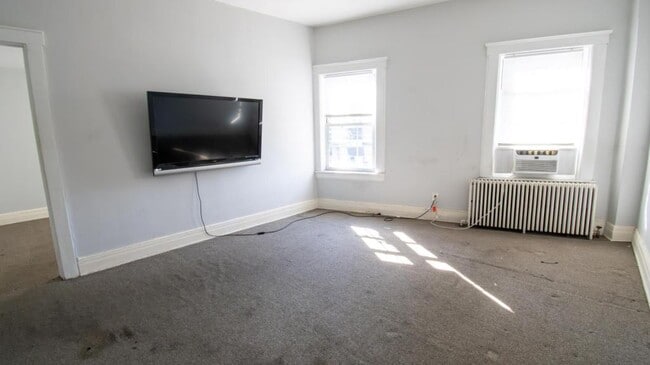 Foto del edificio - 839 Merrick Rd