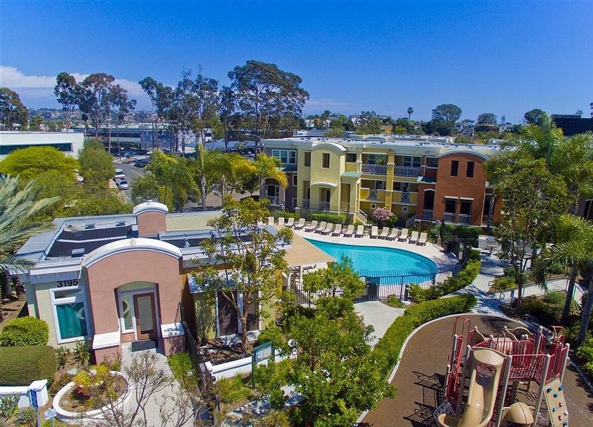 Foto principal - Point Loma - Furnished 2bd/2ba Condo with ...