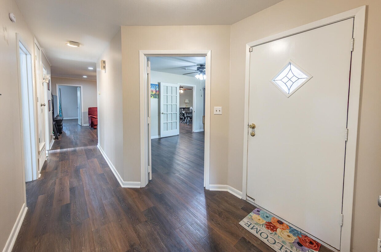 Foto principal - 3423 60th St