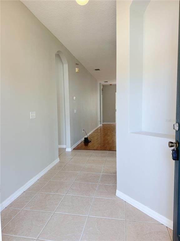 Building Photo - 5004 Alavista Dr
