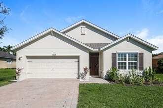 Building Photo - 1005 SW 12th Ave