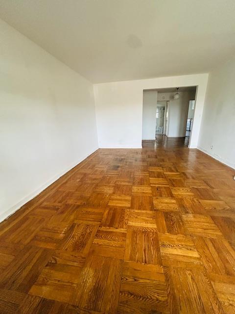 Foto del edificio - 325 Shore Rd