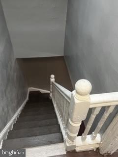 Building Photo - 1906 N Washington St