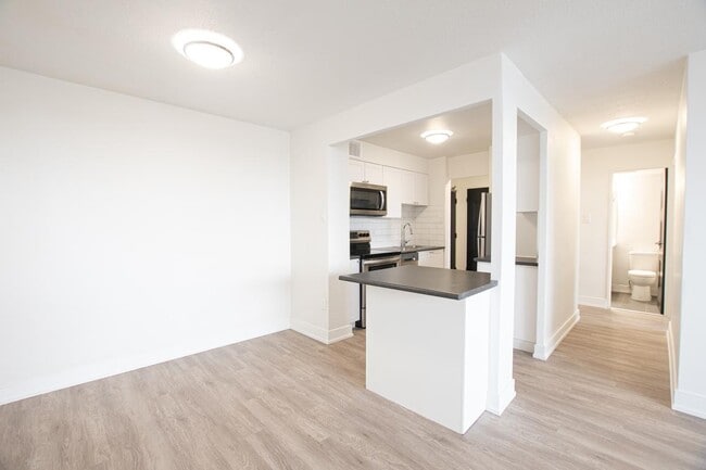 Building Photo - 59 Concession Street