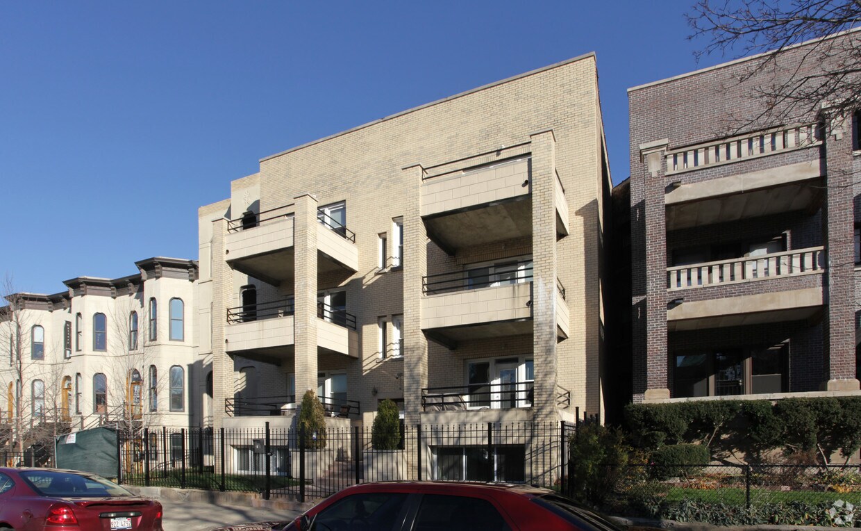 Primary Photo - 3527-3529 S King Dr