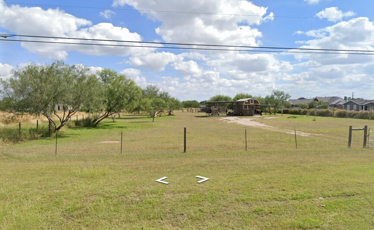 Primary Photo - 22602 Val Verde Rd