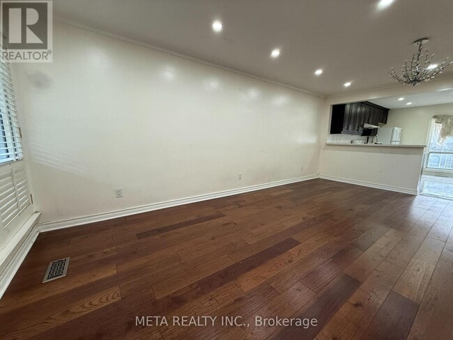 Building Photo - 556 McCowan Rd