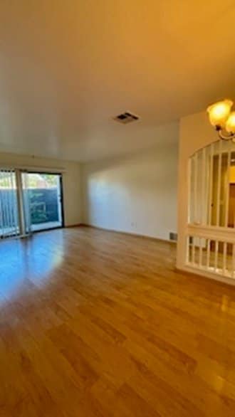 Foto principal - 1601 Pennsylvania St NE