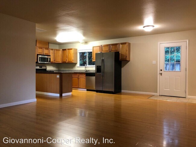 Building Photo - 4 br, 2 bath House - 14793 Grove Street