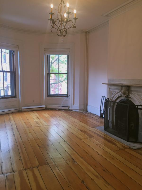 Building Photo - 32 Rutland Sq