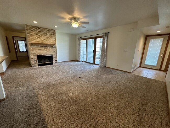 Foto del edificio - 2230 Circle Ridge Rd