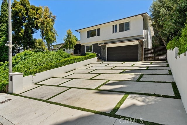 Building Photo - 16544 Park Ln Dr