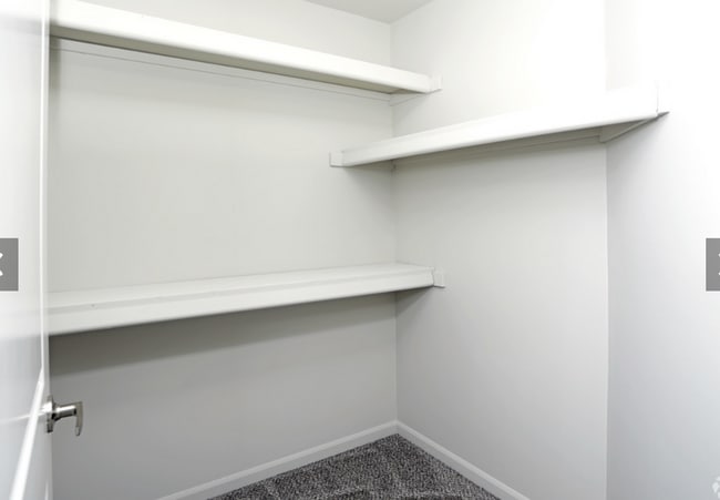 Building Photo - Mid-Town Park, LLC