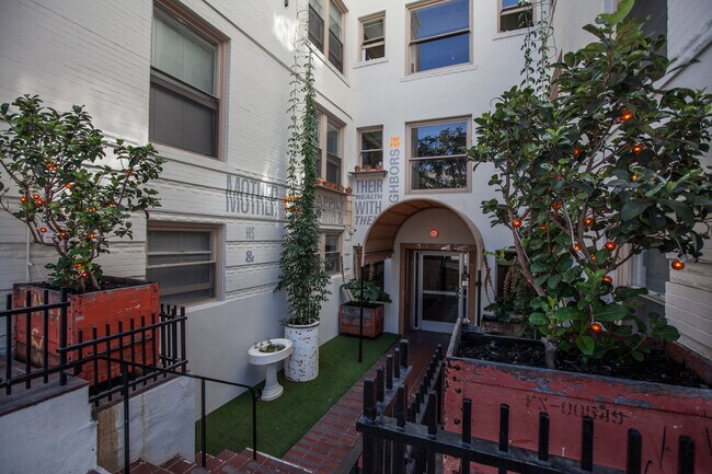 Foto del edificio - Community @ Carnegie Building studio avail...