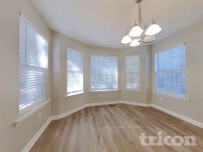 Foto del edificio - 64 Cedars Glen Cir