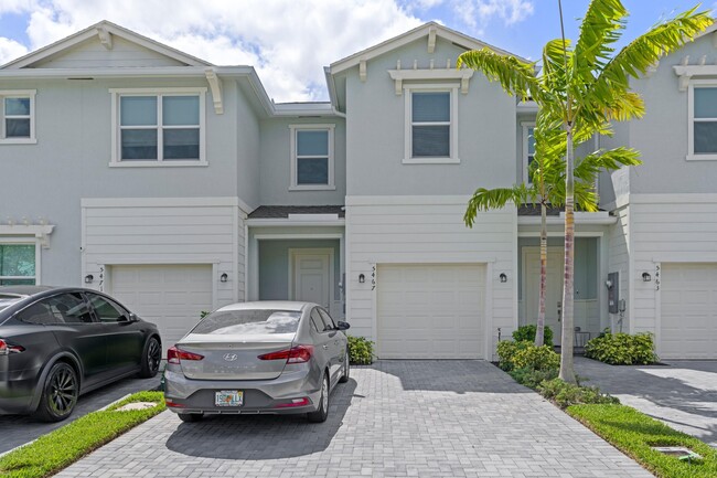 Foto del edificio - 5467 Flannigan Wy