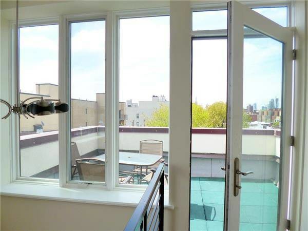 Foto principal - 351 Franklin Ave