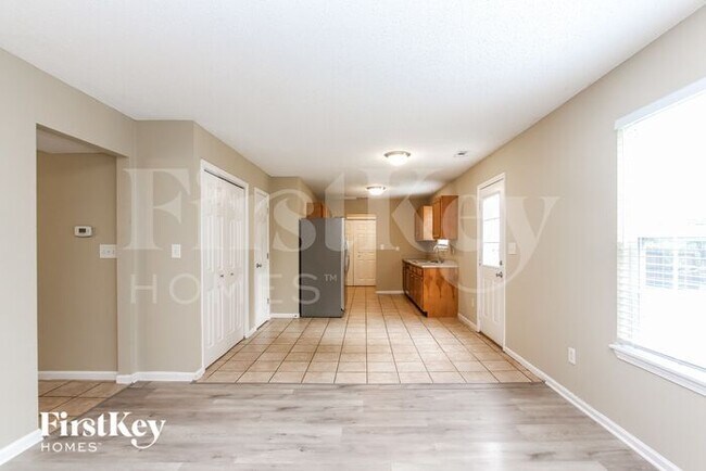 Foto del edificio - 9775 Thomas Ln