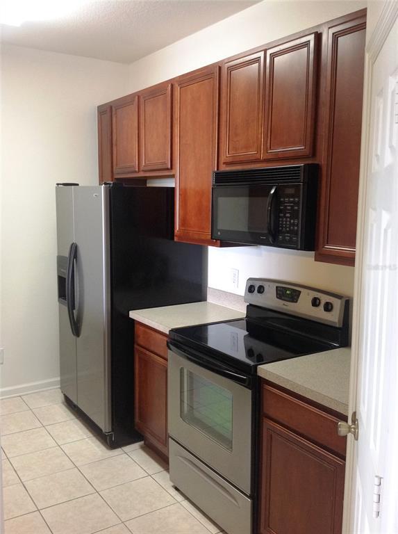 Foto del edificio - 6100 Stevenson Dr