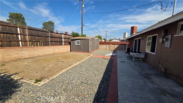 Foto del edificio - 1917 E Idahome St