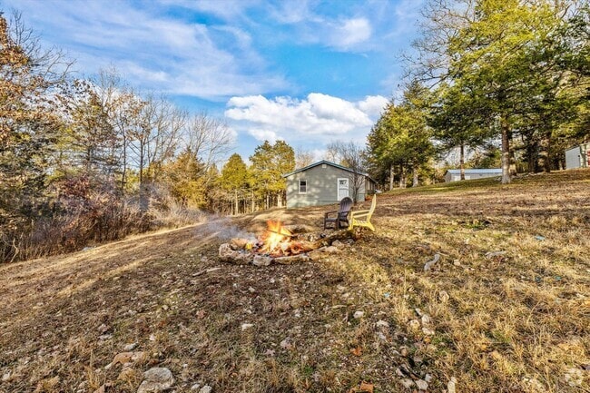 Building Photo - 27497 Old Pace Ln