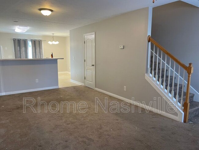 Foto del edificio - 214 Stewarts Landing Cir