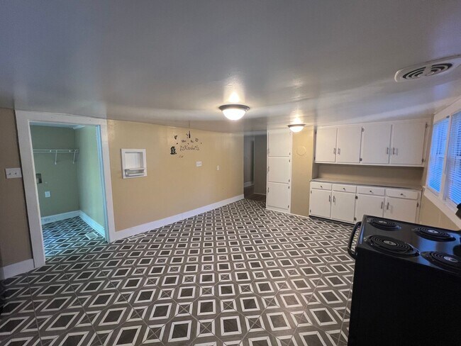Foto del edificio - Three bedroom, 1.5 bath house in Elon
