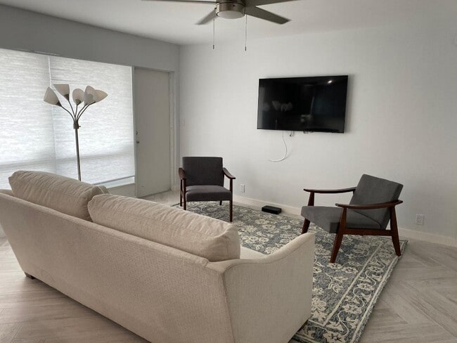 Foto del edificio - 2500 NE 48th Ln