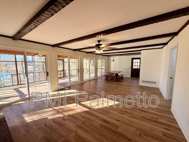 Foto del edificio - 222 Indian Creek Cir