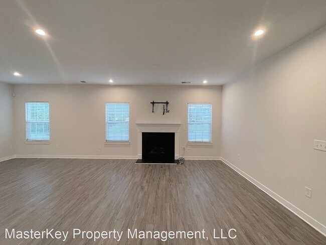 Building Photo - 4 br, 3 bath House - 3700 Horton Hill Dr