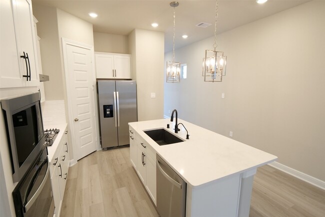 Building Photo - 10031 Cloud Mist Dr