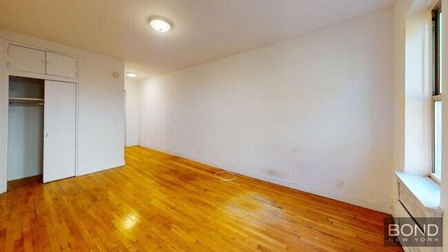 Building Photo - 0 bedroom in Manhattan NY 10028