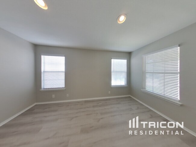 Foto del edificio - 7827 Hedrick Farm