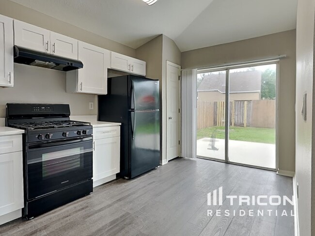 Building Photo - 7520 Oxford Garden Cir