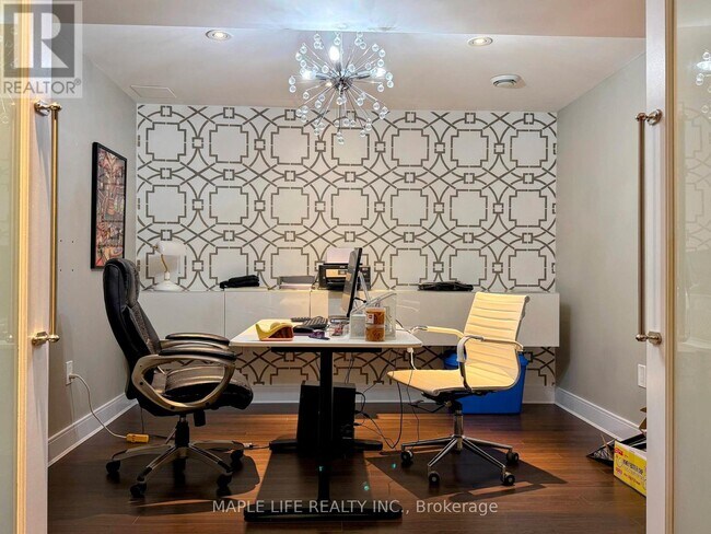 Photo du bâtiment - 624 Amberwood Crescent