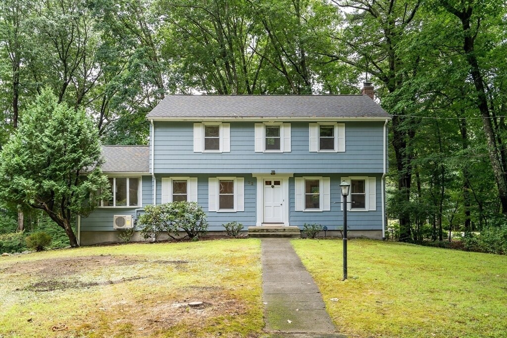 Foto principal - 32 Dewey Rd