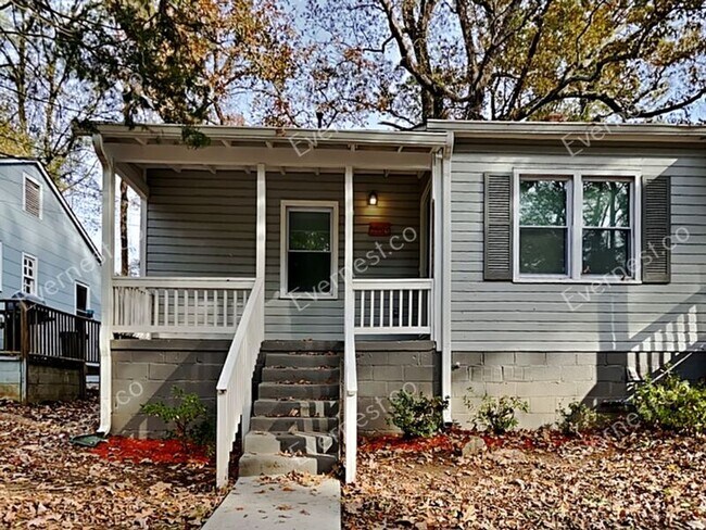 Foto del edificio - 1266 Byewood Ln SW