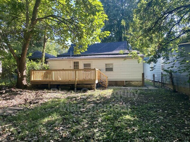 Foto del edificio - 917 Watt St