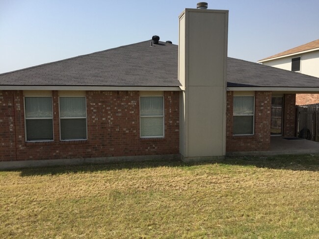 Building Photo - 707 Bighorn Dr