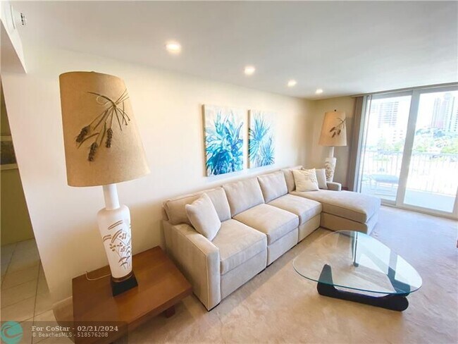 Building Photo - 1 Las Olas Cir