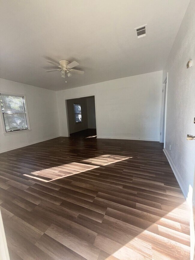 Foto del edificio - Cozy 3 Bedroom Family Home