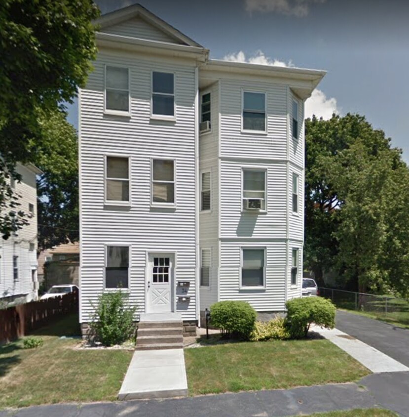 34 Puritan Ave Unit 3, Worcester, MA 01604 Apartment for Rent in