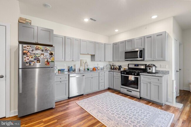 Foto del edificio - 2411 Kensington Ave