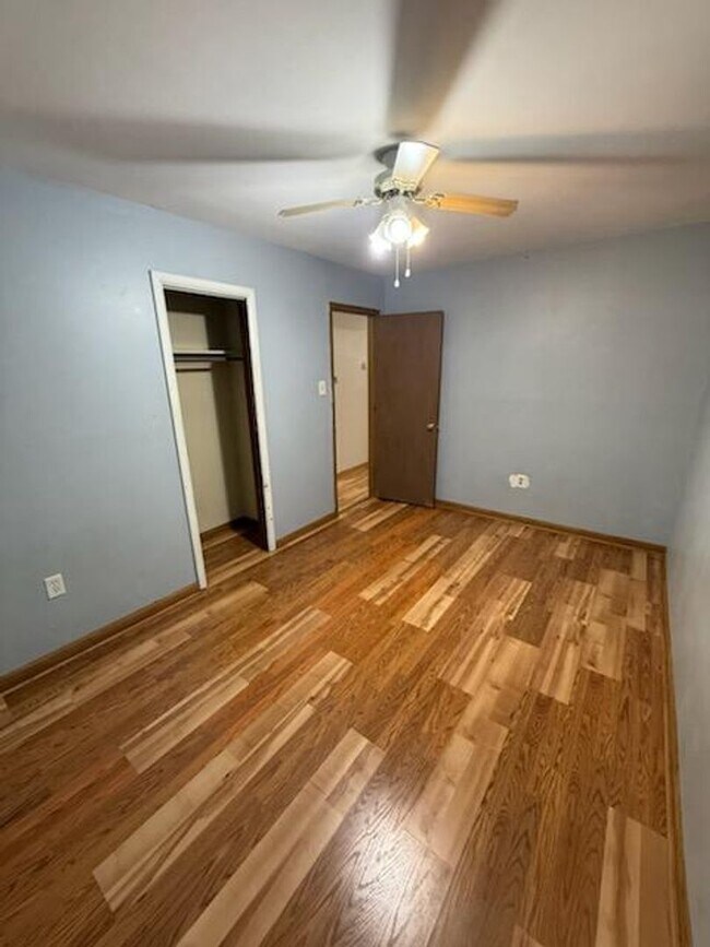 Building Photo - 1104/1106 Yuma Duplex