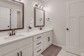 Interior Photo - Maple Park at Riley Farm