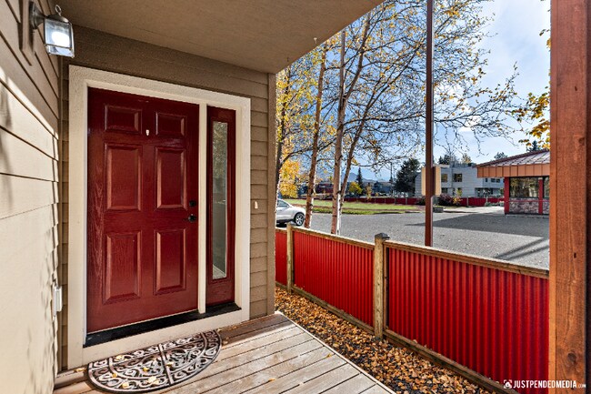 Building Photo - 9115 Washburn St