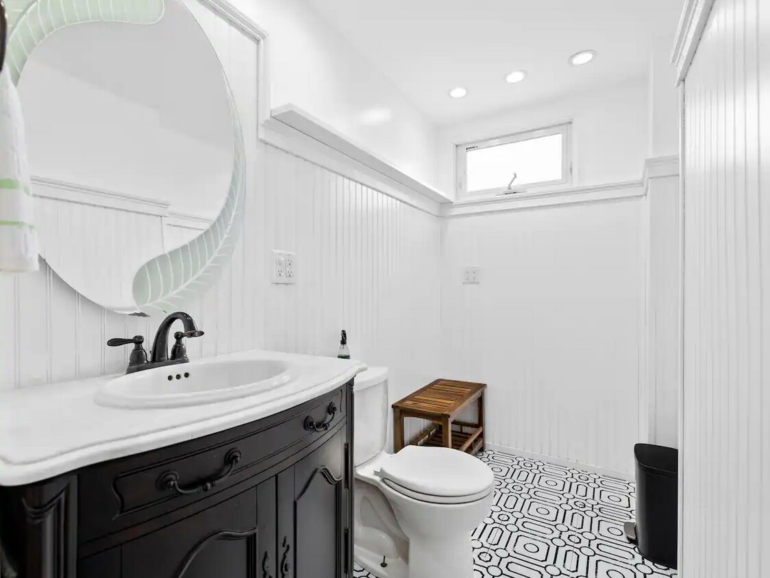 20 Devens St, Everett, MA 02149 Apartments in Everett, MA